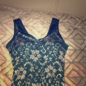 Green lace dresss